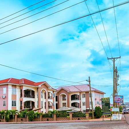 Ibranad Apartments Acra Exterior foto