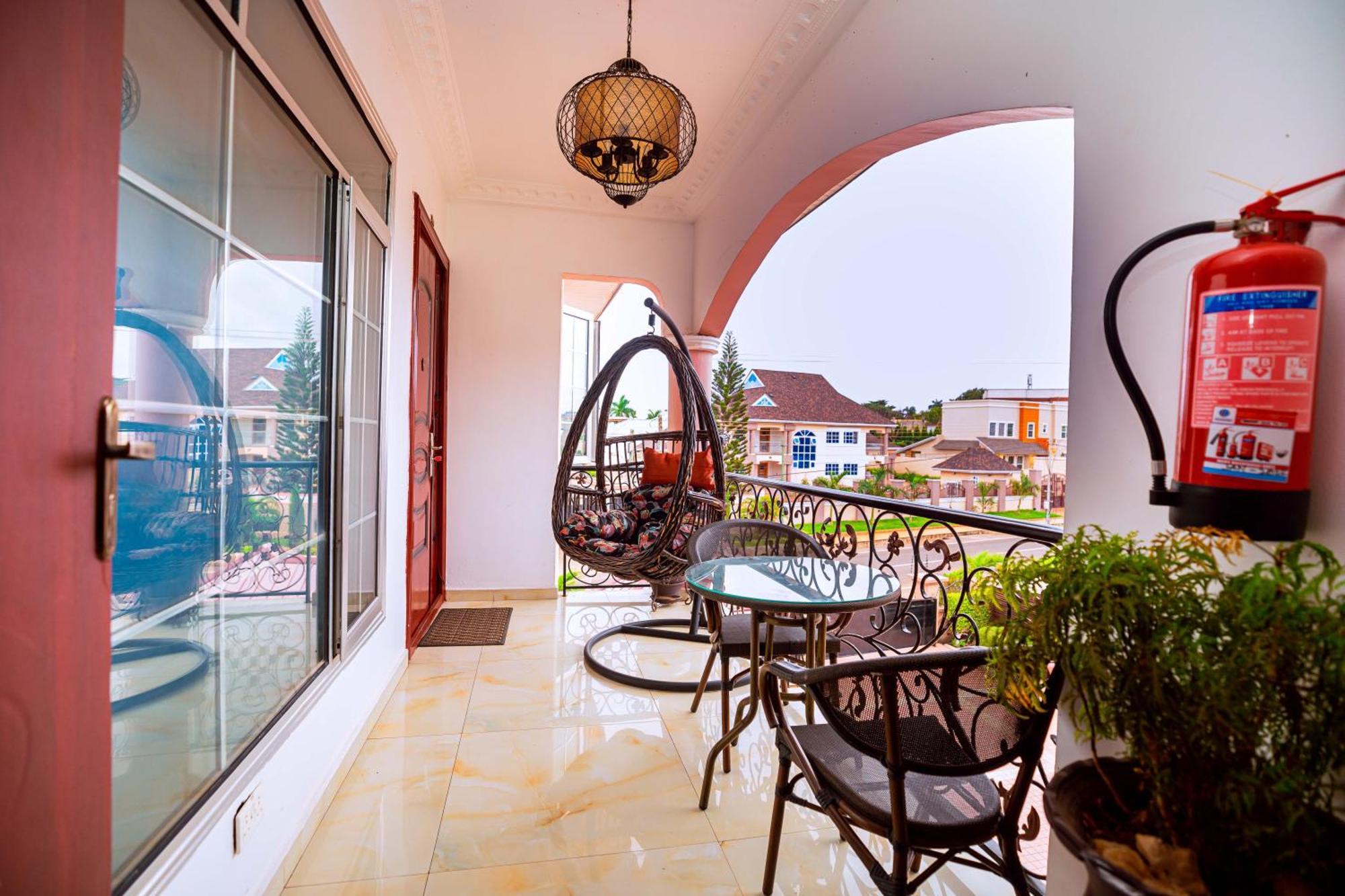 Ibranad Apartments Acra Exterior foto